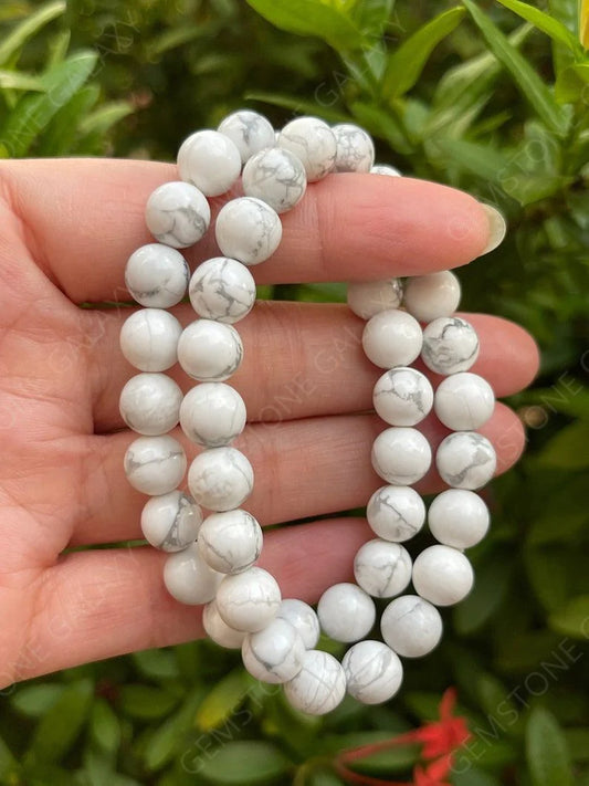 HOWLITE